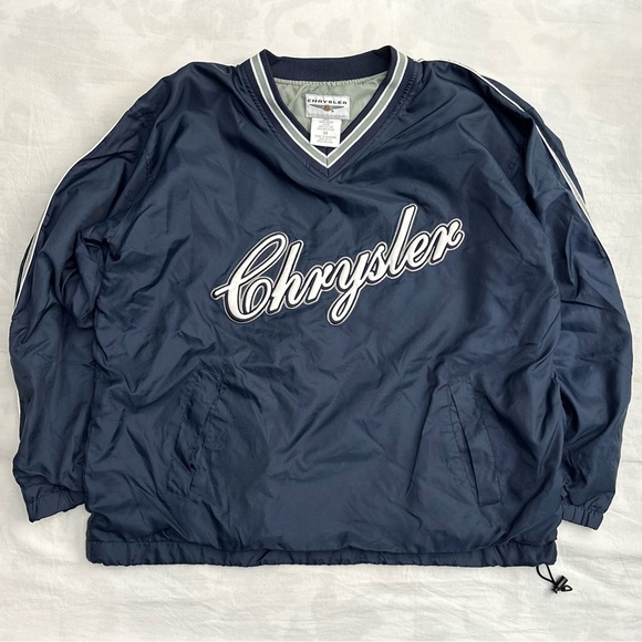 Early 2000s Chrysler Pullover - Picture 1 of 2